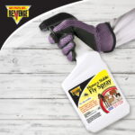 Revenge Horse & Stable Fly Spray RTU in use